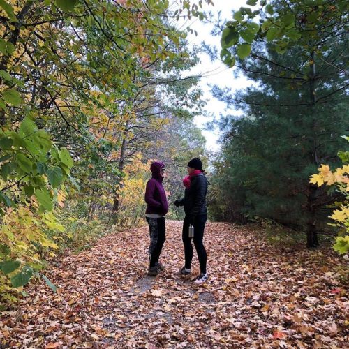 5)-lets-you-meet-new-people